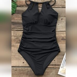 NEW Black swimsuit Classic vacation beach pool Travel Vacation Size small